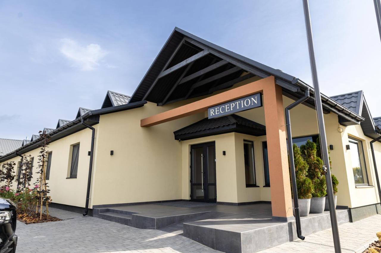 A Presto Hotel Vinnytsia Exterior photo